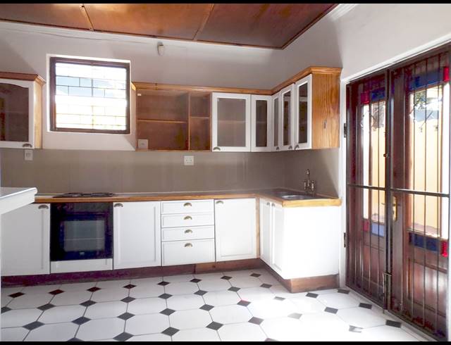 4 bed property to rent in OBSERVATORY